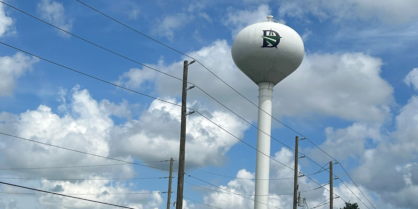 a water tower in Dayton, TX